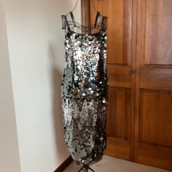 Avec Les Filles Dresses & Skirts - Avec des filles Sequin Black and Silver Dress, 6, New